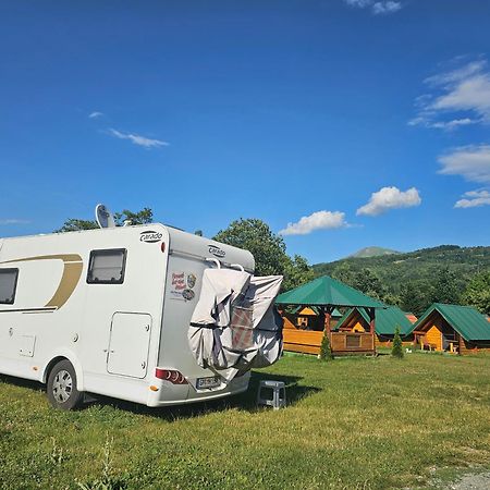 Konaci Oceva Zemlja Bungalovi Konaci Oceva Zemlja Vikendica Mojkovac Buitenkant foto