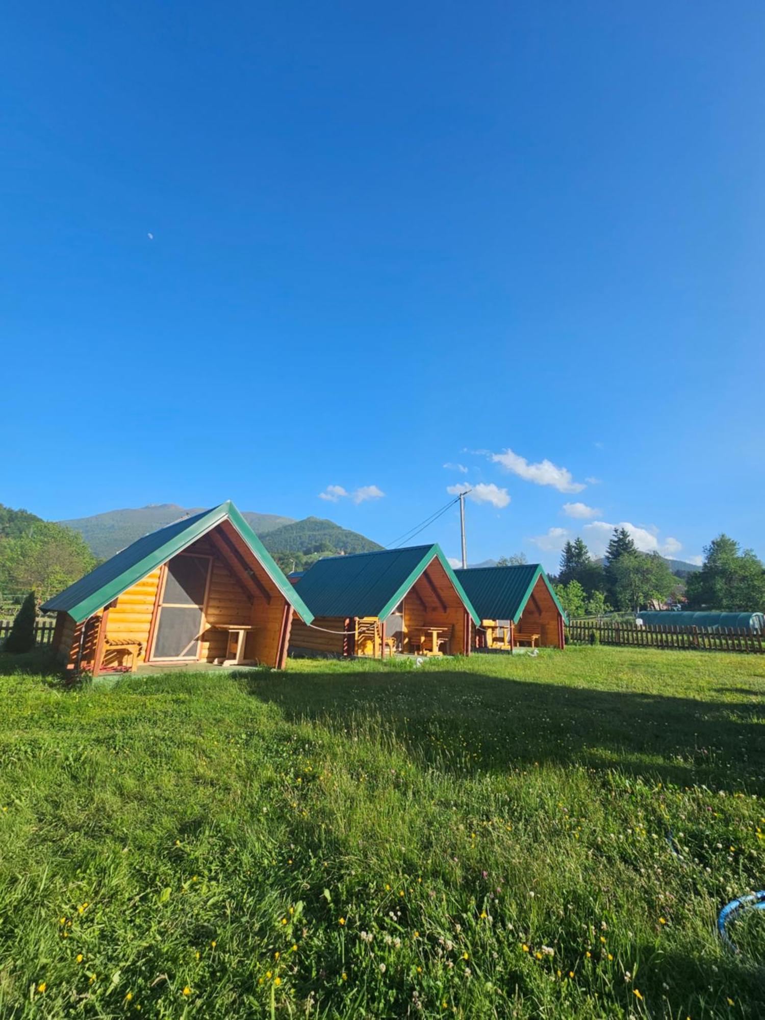 Konaci Oceva Zemlja Bungalovi Konaci Oceva Zemlja Vikendica Mojkovac Buitenkant foto