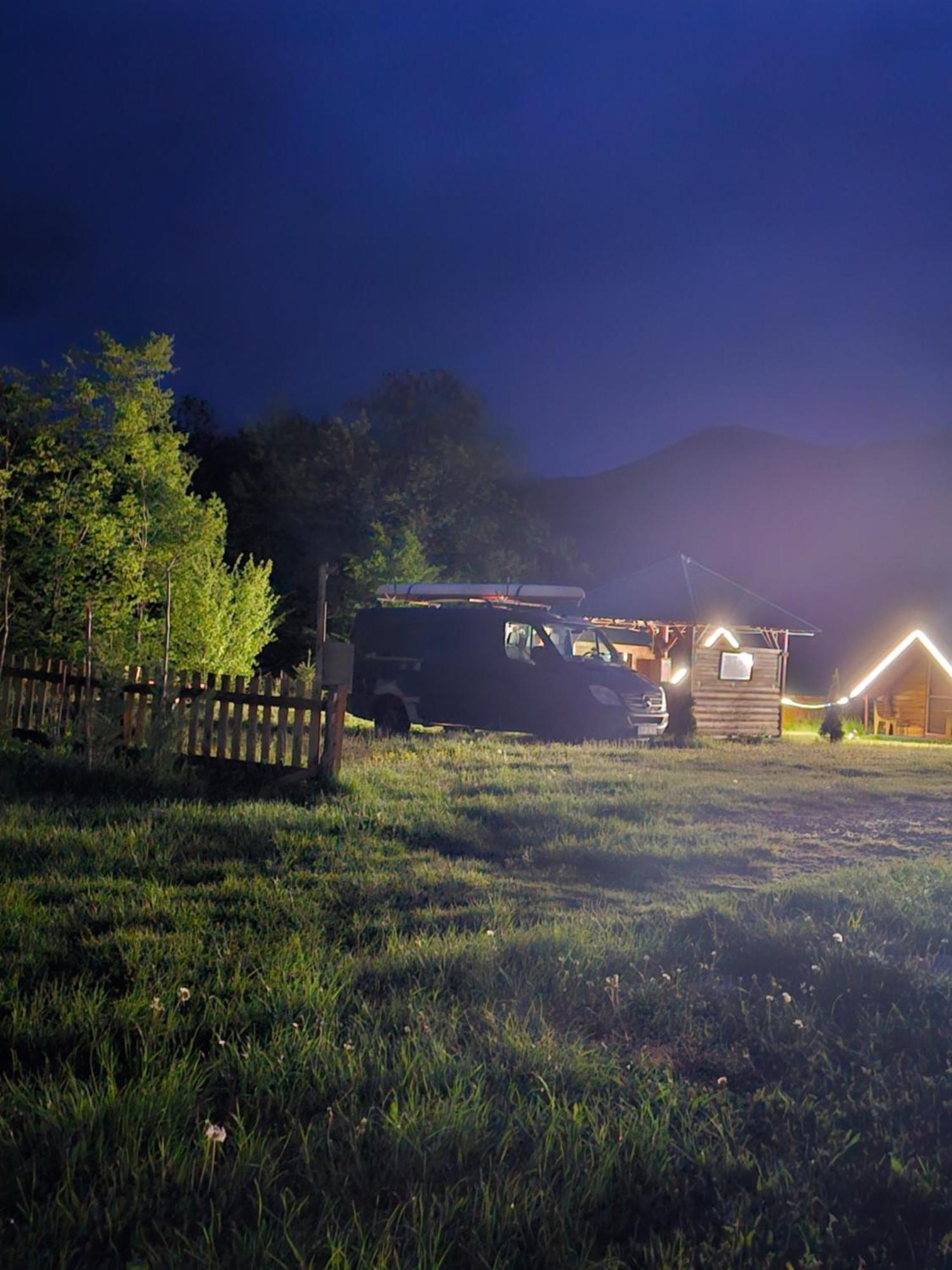 Konaci Oceva Zemlja Bungalovi Konaci Oceva Zemlja Vikendica Mojkovac Buitenkant foto