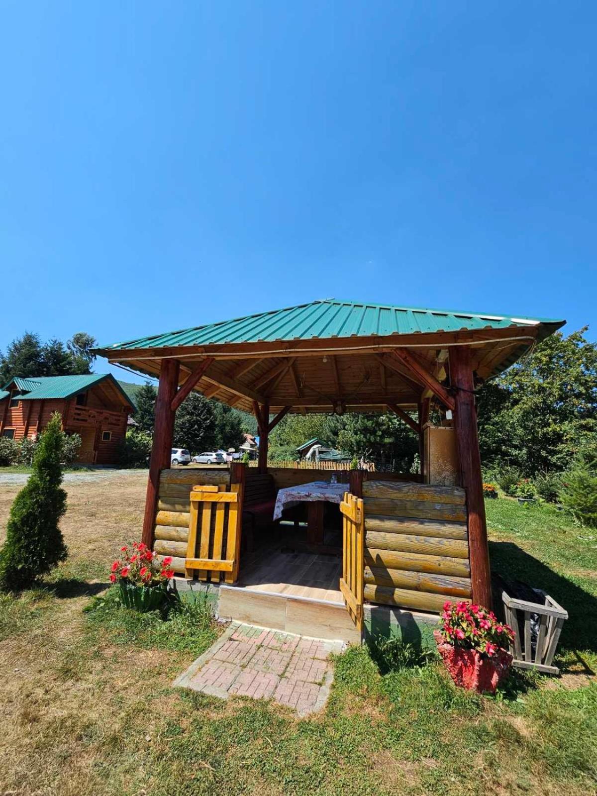 Konaci Oceva Zemlja Bungalovi Konaci Oceva Zemlja Vikendica Mojkovac Buitenkant foto