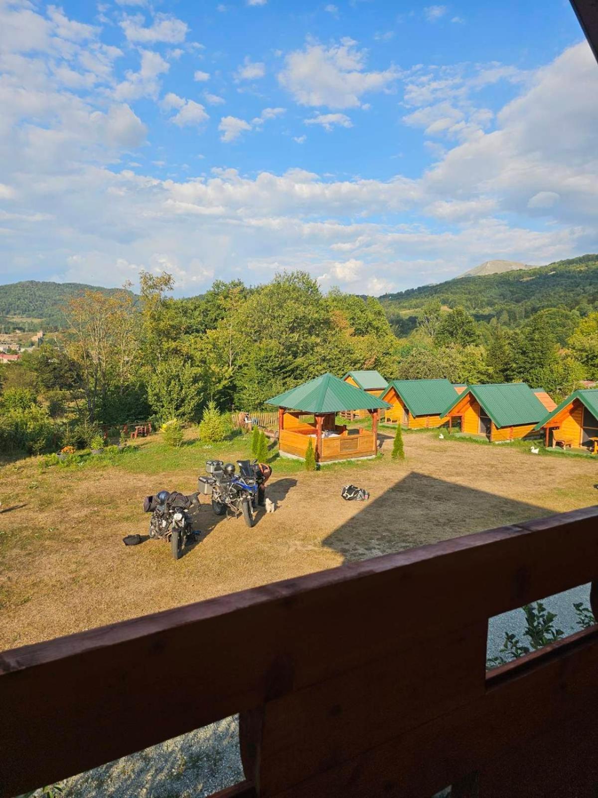 Konaci Oceva Zemlja Bungalovi Konaci Oceva Zemlja Vikendica Mojkovac Buitenkant foto