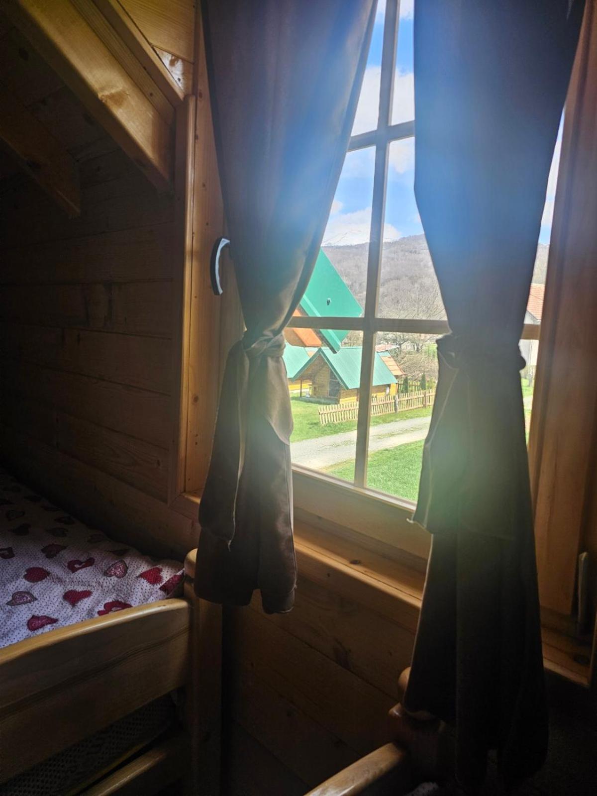 Konaci Oceva Zemlja Bungalovi Konaci Oceva Zemlja Vikendica Mojkovac Buitenkant foto